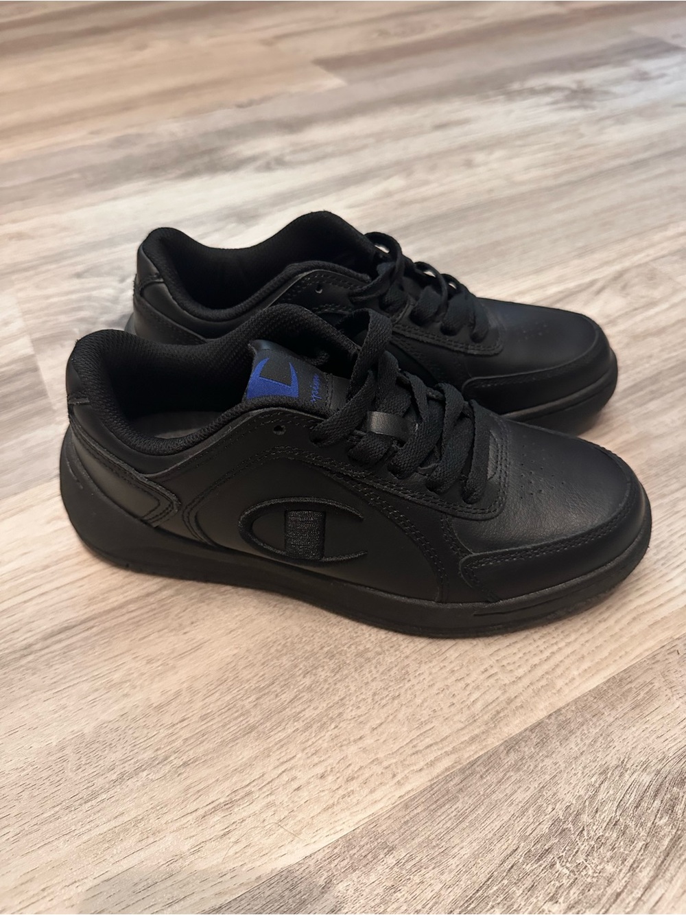 Champion Black Low-Top Super C Court Leather Sneakers women’s size 6.5